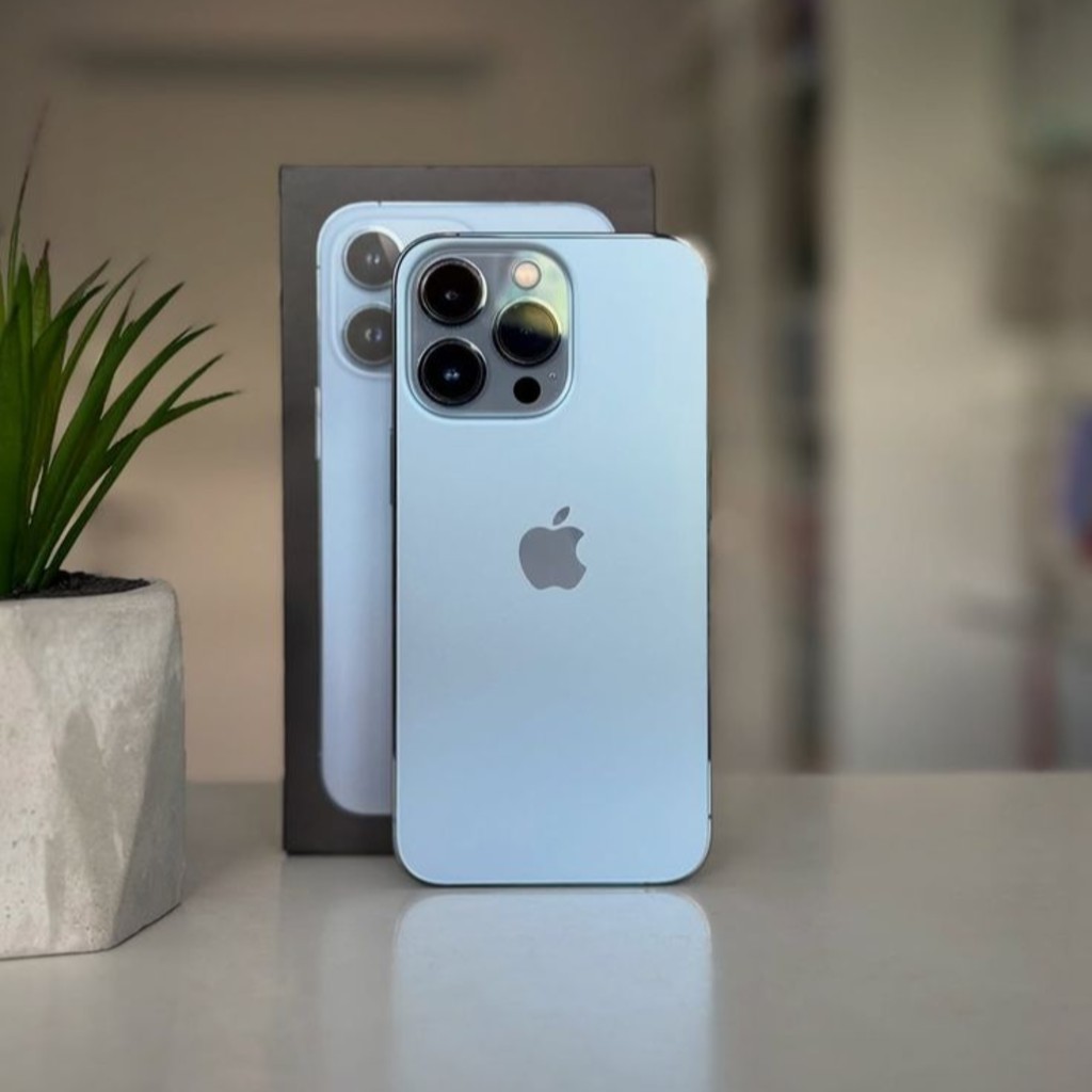 IPhone 13 Pro Max Blue